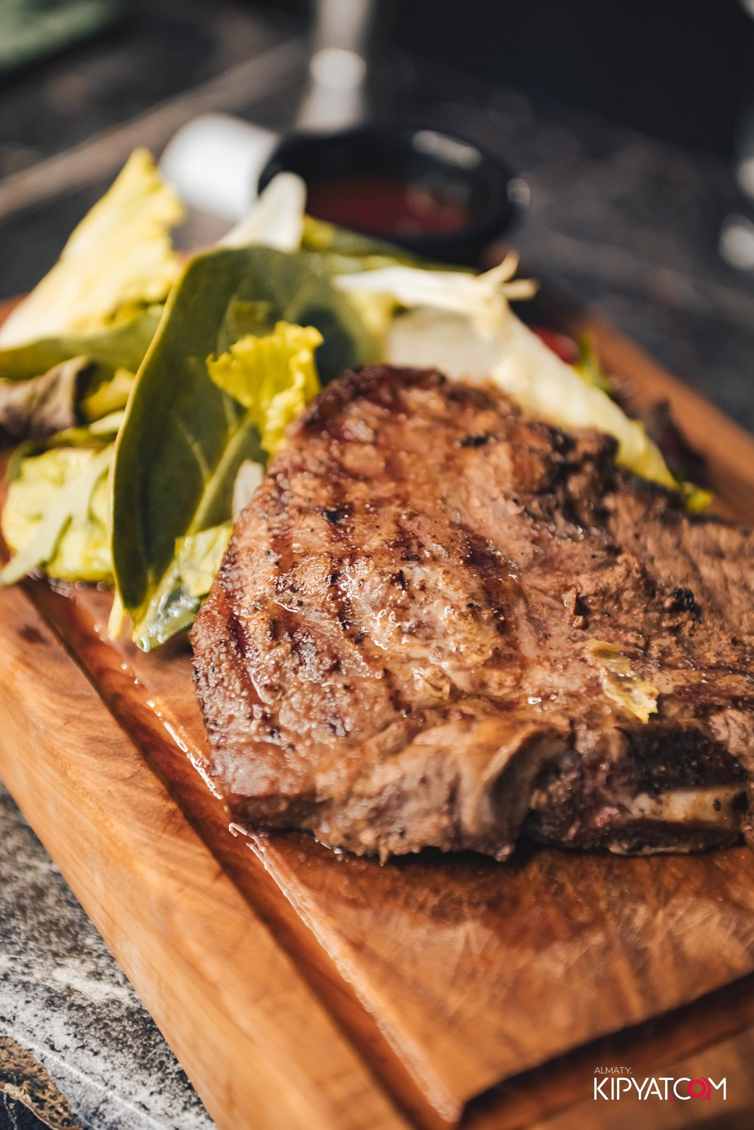 УХО И МЕДВЕДЬ НА ГАГАРИНА. КИПЯТКОМ АЛМАТЫ!