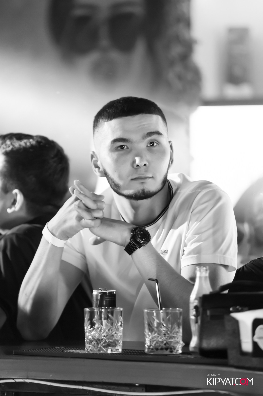 UYAT EMES BAR. КИПЯТКОМ АЛМАТЫ!