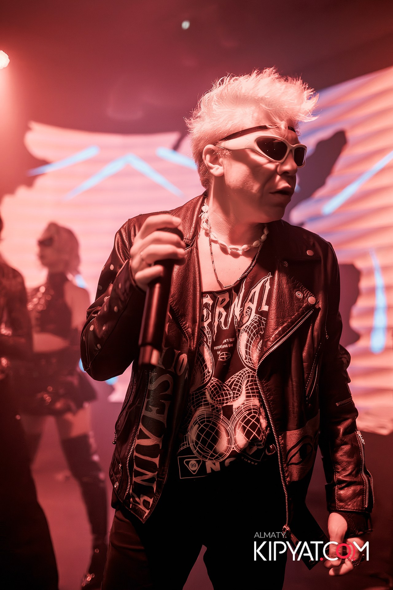 QUEST PISTOLS В РЕСТОРАНЕ NINO. КИПЯТКОМ АЛМАТЫ!