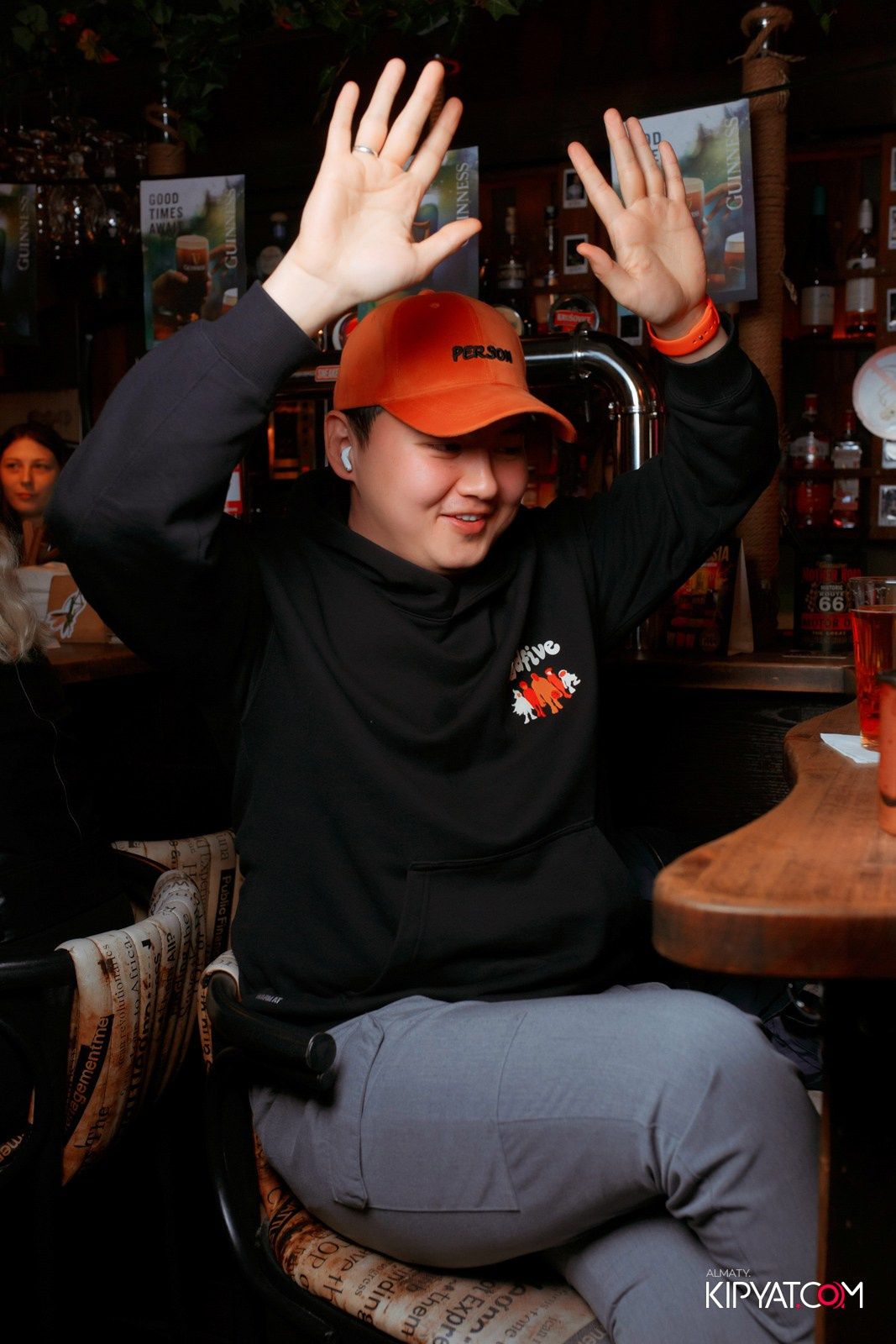 VICTORY PUB. КИПЯТКОМ АЛМАТЫ!