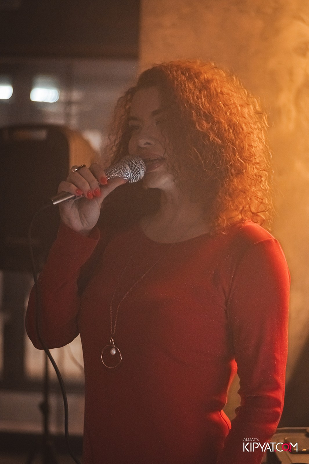 РЕСТО-БАР СКАНДАЛИСТЪ. КИПЯТКОМ АЛМАТЫ!