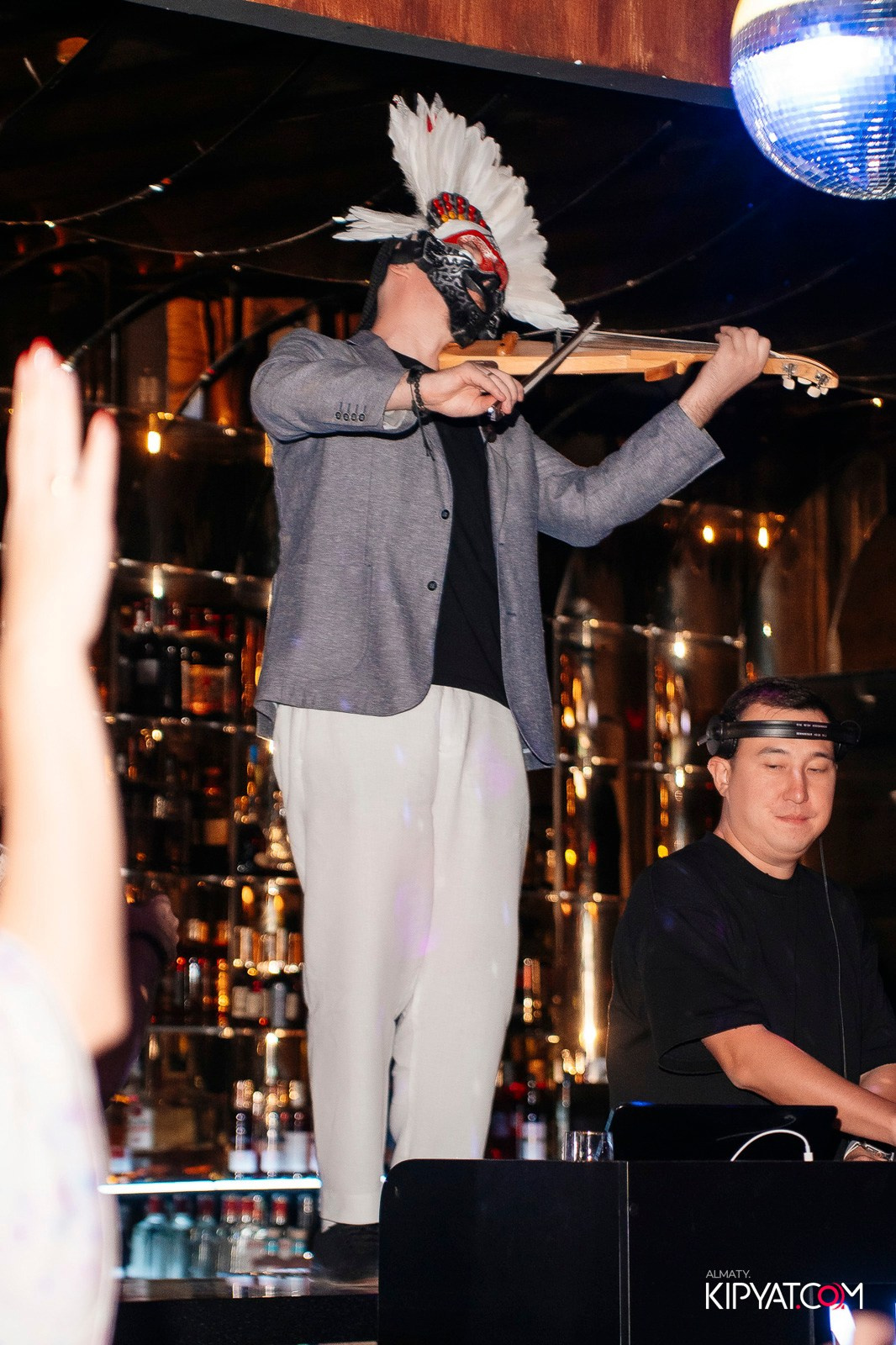 MOOD KARAOKE & TERRACE. КИПЯТКОМ АЛМАТЫ!
