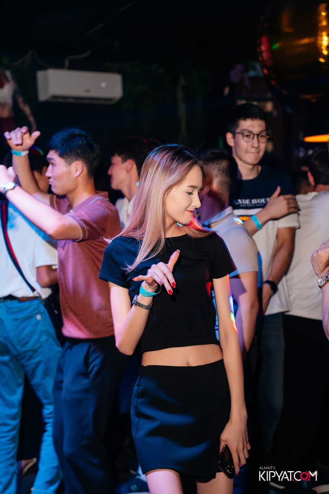 UYAT EMES BAR. КИПЯТКОМ АЛМАТЫ!