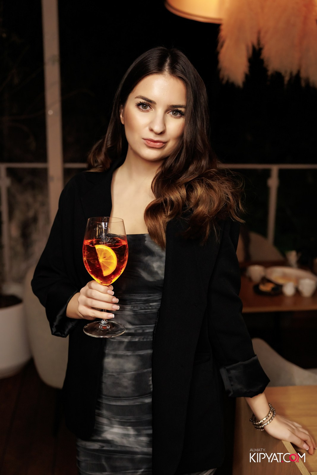 ŚANTI SUMMER TERRACE. КИПЯТКОМ АЛМАТЫ!