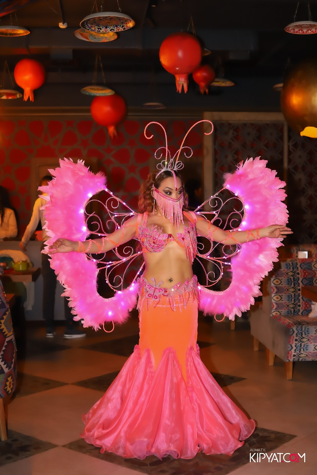 РЕСТОРАН PAVLIN MAVLIN. КИПЯТКОМ АЛМАТЫ!