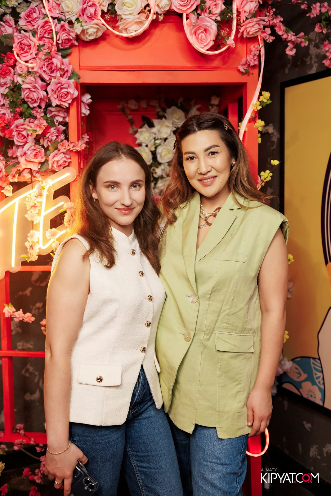 МУЗЫКАЛЬНОЕ ЛОТО В HIT RETRO. КИПЯТКОМ АЛМАТЫ! Фотосъемка мероприятий в Алматы