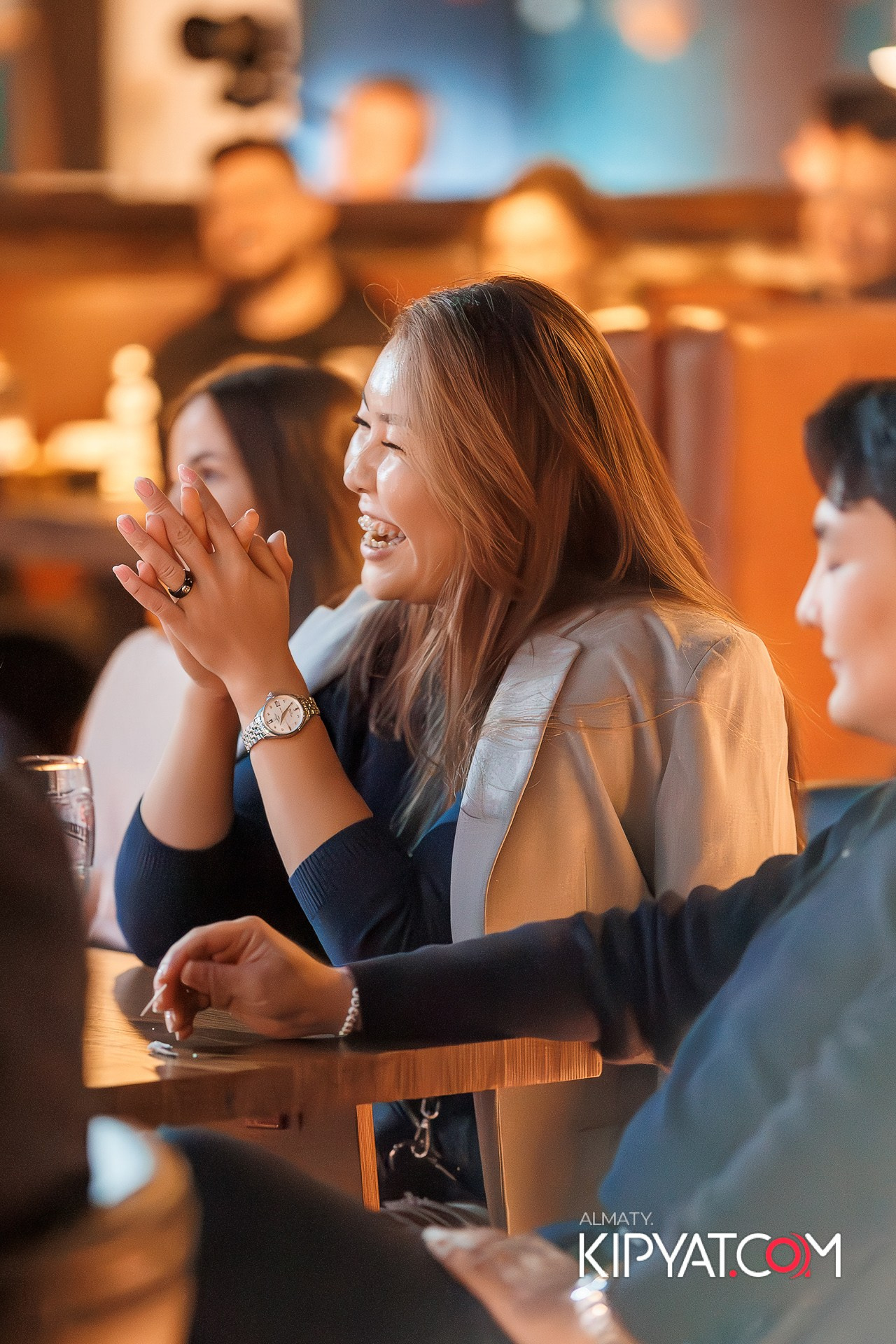 СОЛЬНЫЙ СТЕНДАП КОНЦЕРТ АЛЕКСАНДРА МЕРКУЛЬ. КИПЯТКОМ АЛМАТЫ!