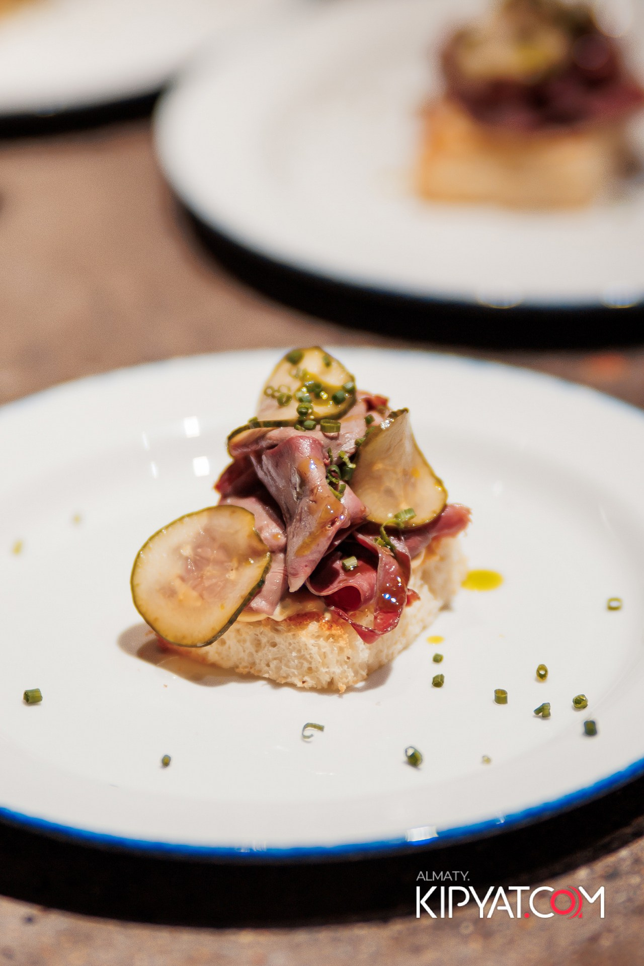 ЭКСКЛЮЗИВНЫЙ ГАСТРОНОМИЧЕСКИЙ УЖИН В 4 РУКИ В СОПРОВОЖДЕНИИ ВИН АБРАУ-ДЮРСО. КИПЯТКОМ АЛМАТЫ!