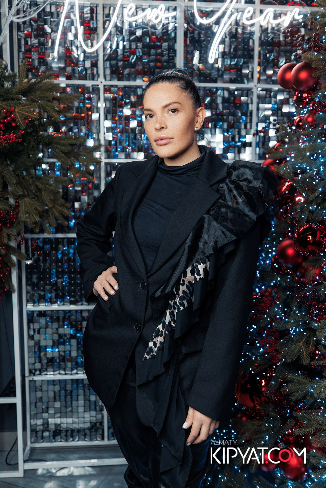 FRIENDS BAR & TERRACE. КИПЯТКОМ АЛМАТЫ!