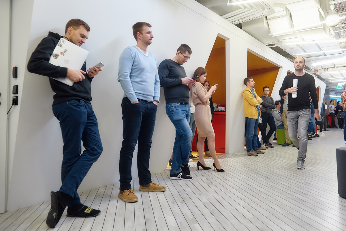 Нейромонах Феофан в Avito. Репортажный фотограф в Москве Вадим Францев