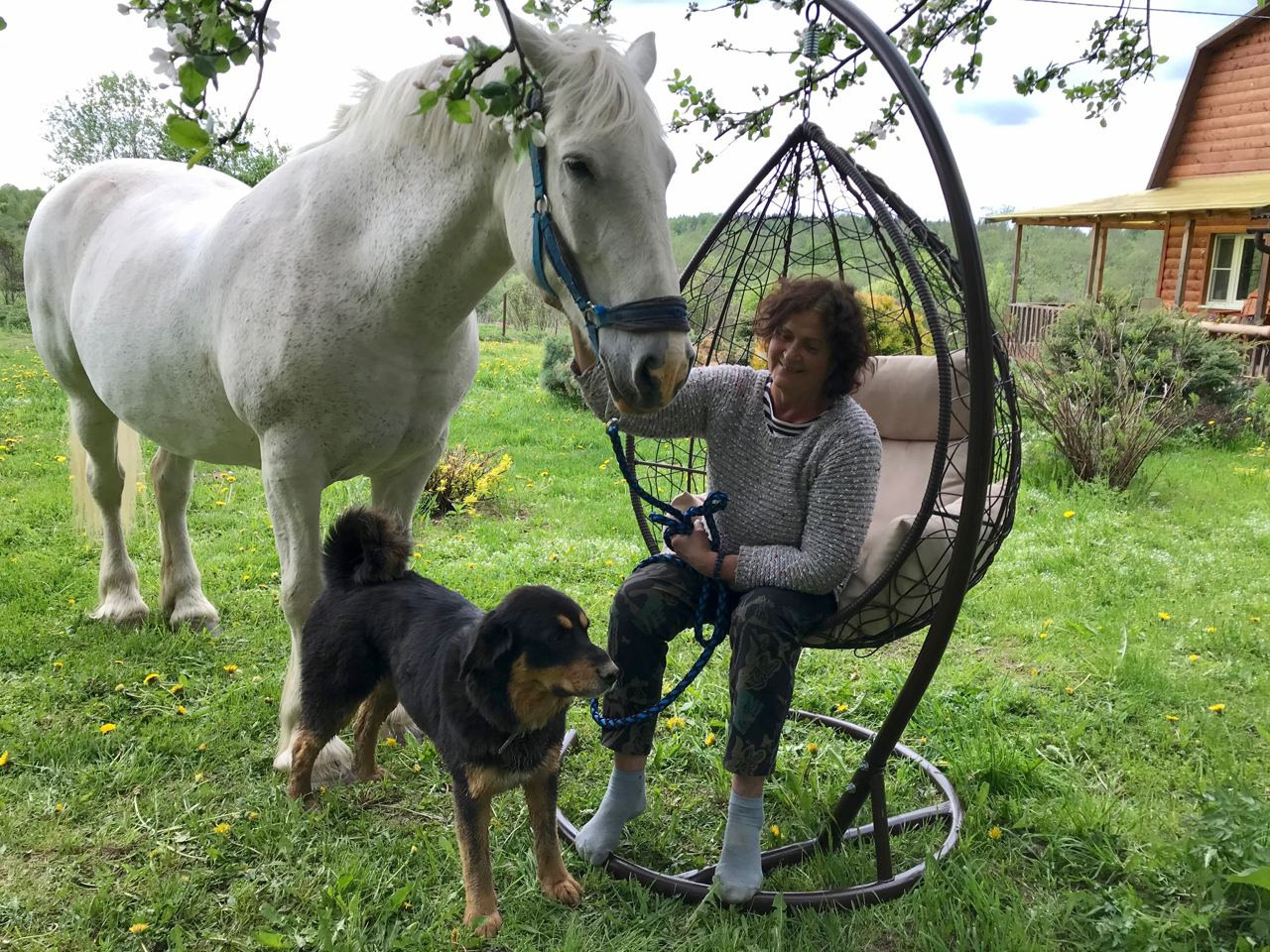 Команда экофермы Марии Гиппенрейтер. Эко отдых в Подмосковье в эко-отеле Марии Гиппенрейтер