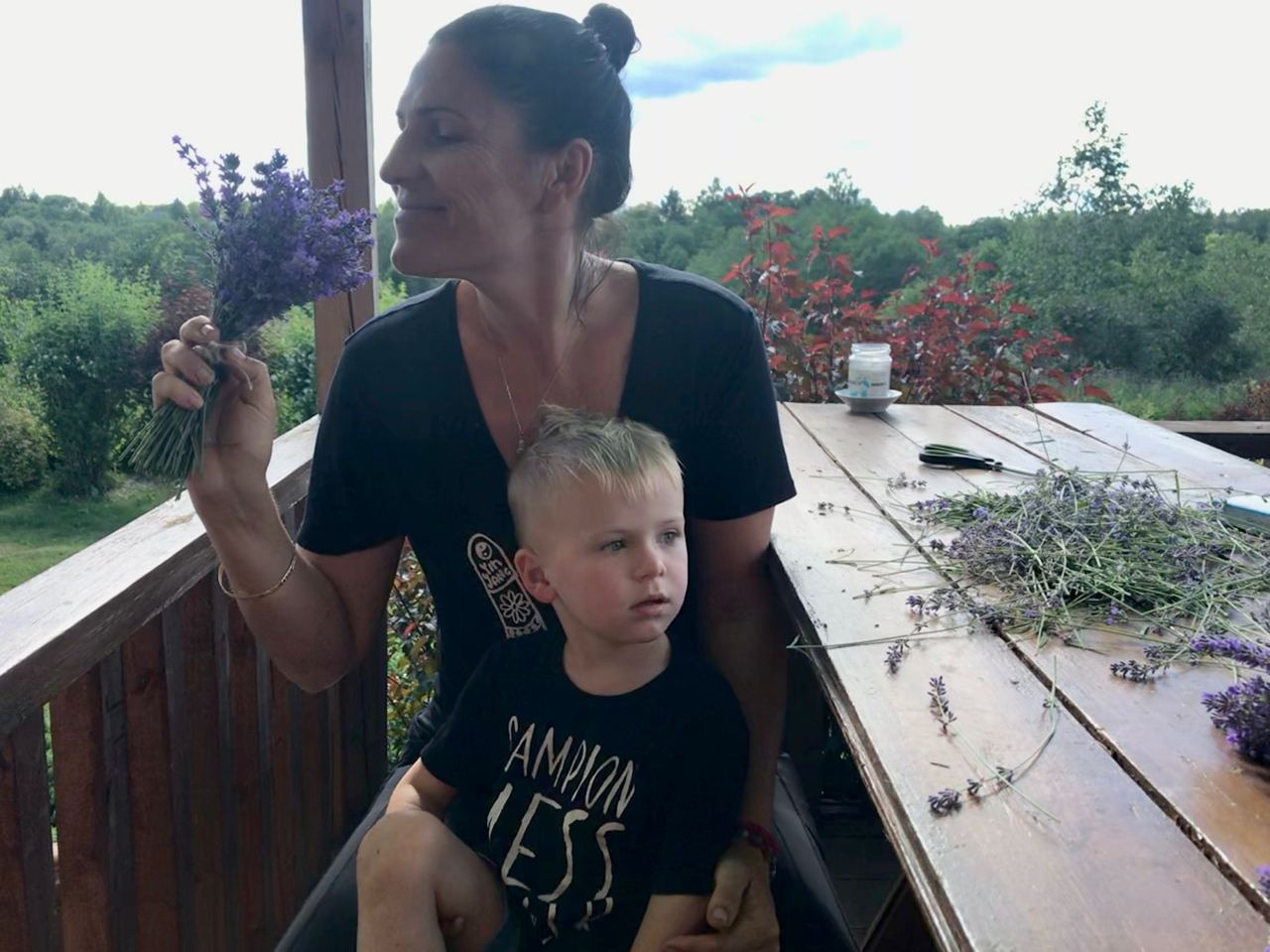 Территория экофермы Марии Гиппенрейтер. Эко отель Подмосковье. Эко отдых в Подмосковье в эко-отеле Марии Гиппенрейтер