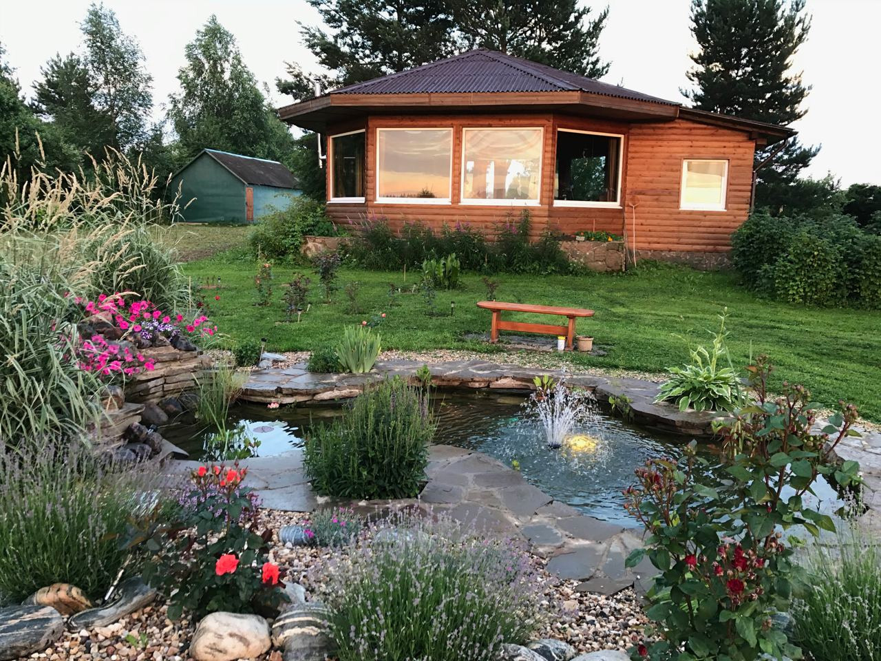 Территория экофермы Марии Гиппенрейтер. Эко отель Подмосковье. Эко отдых в Подмосковье в эко-отеле Марии Гиппенрейтер