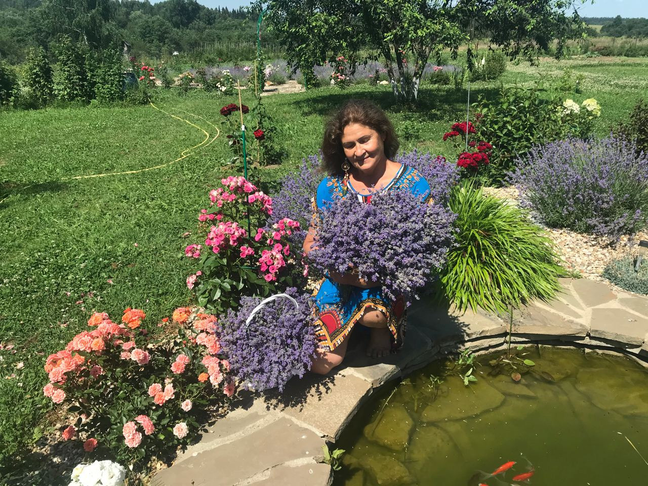 Территория экофермы Марии Гиппенрейтер. Эко отель Подмосковье. Эко отдых в Подмосковье в эко-отеле Марии Гиппенрейтер