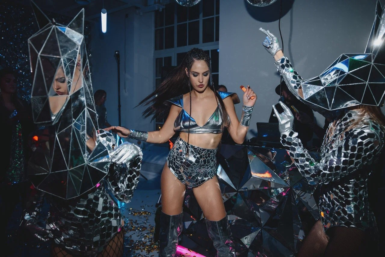 Mr. White (лето). Аренда лофта в СПб для мероприятий