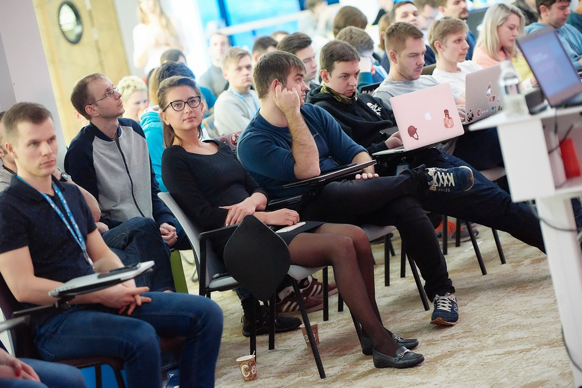 Нейромонах Феофан в Avito. Репортажный фотограф в Москве Вадим Францев