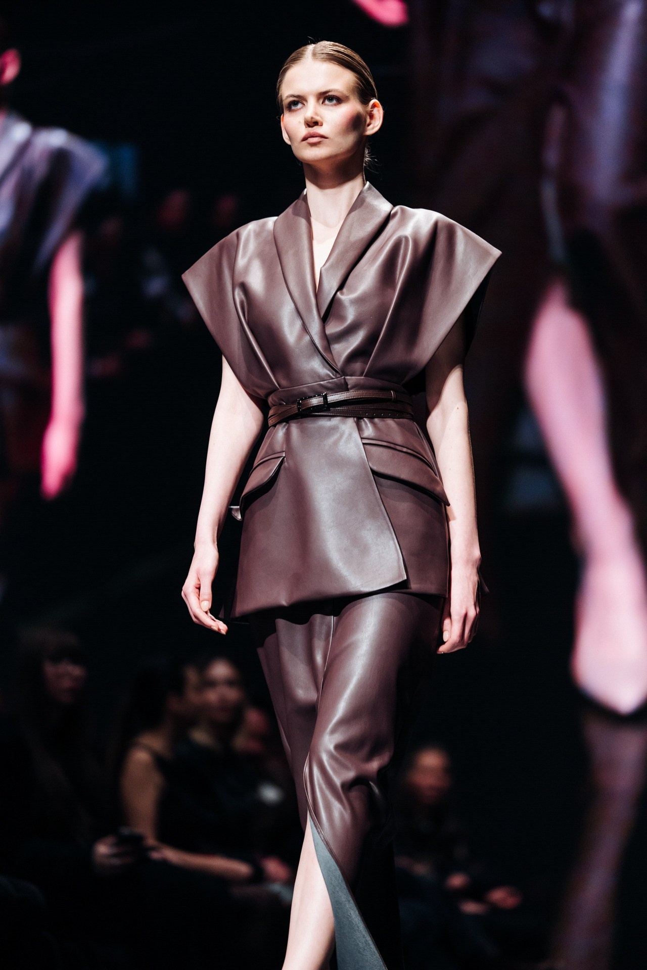 Fashion Week 2025 April. Репортажный фотограф Санкт-Петербург