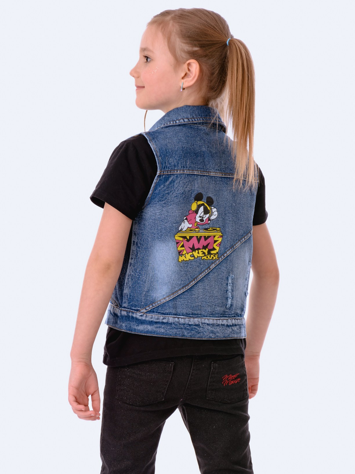 Детская фотосъемка для каталогов одежды и рекламы. Gramy-studio: фото, видео, инфографика и 3D визуализация для маркетплейсов