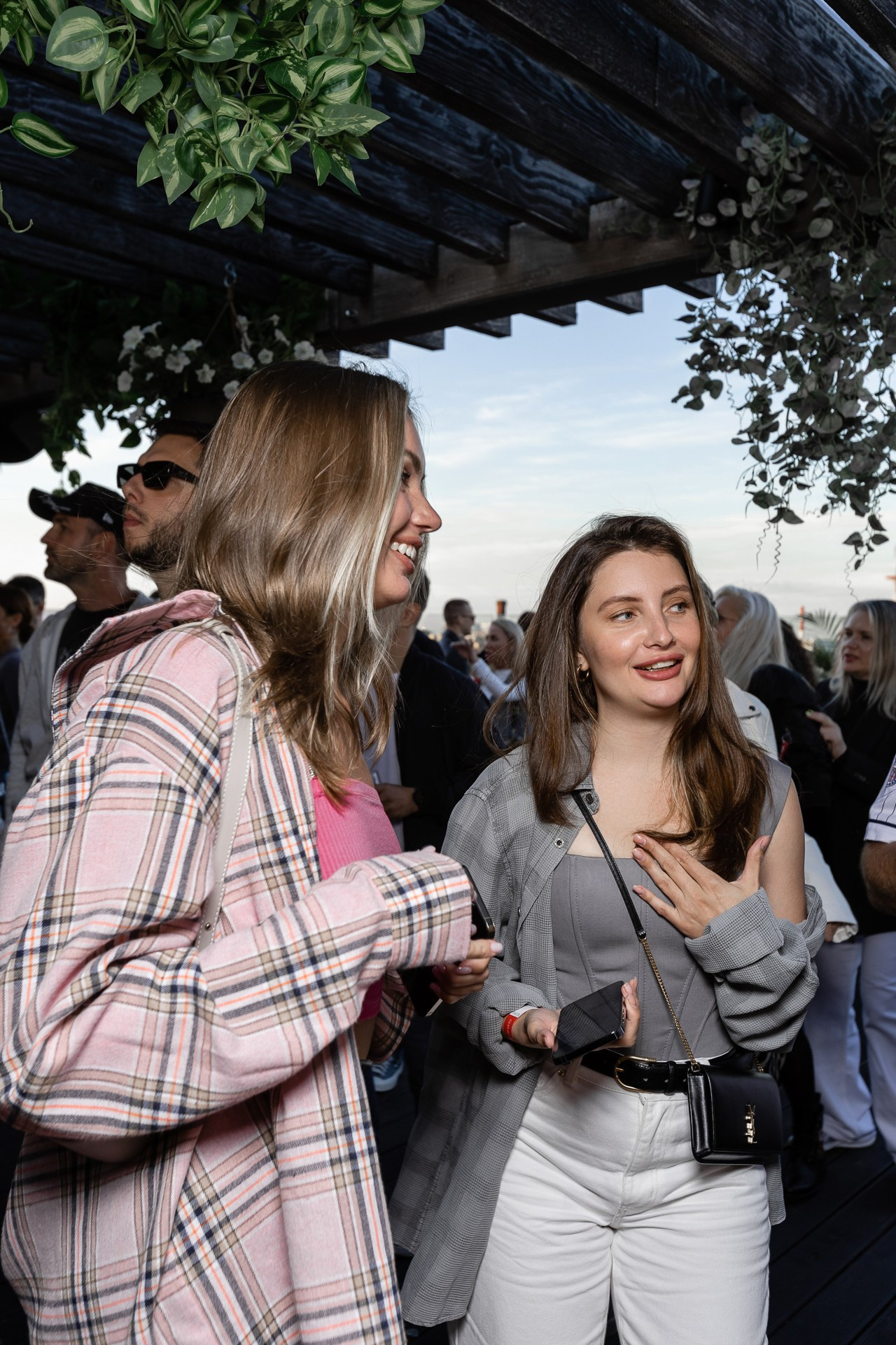 Odyssey partry. Ещё не вечер Viktor Petrov Birthday. Фотограф в Санкт-Петербурге — Сергей Петров