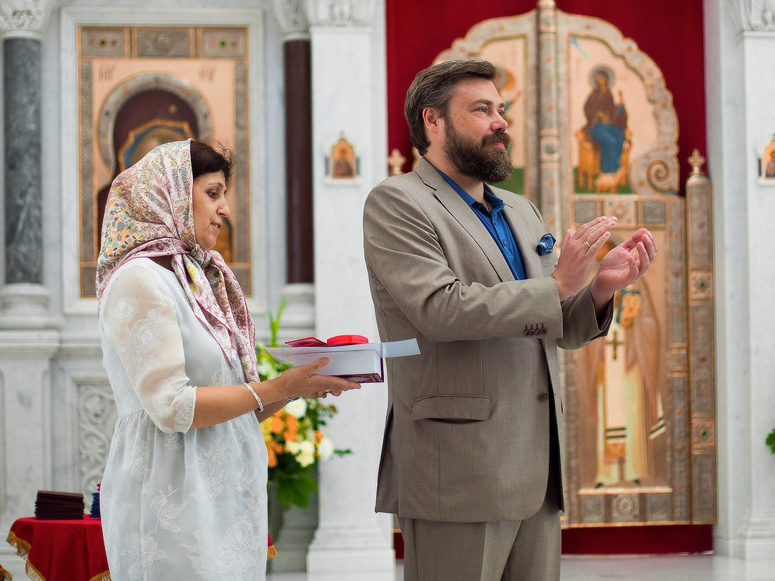 Выпускной в гимназии «Василиада». Репортажный фотограф Борис Геер