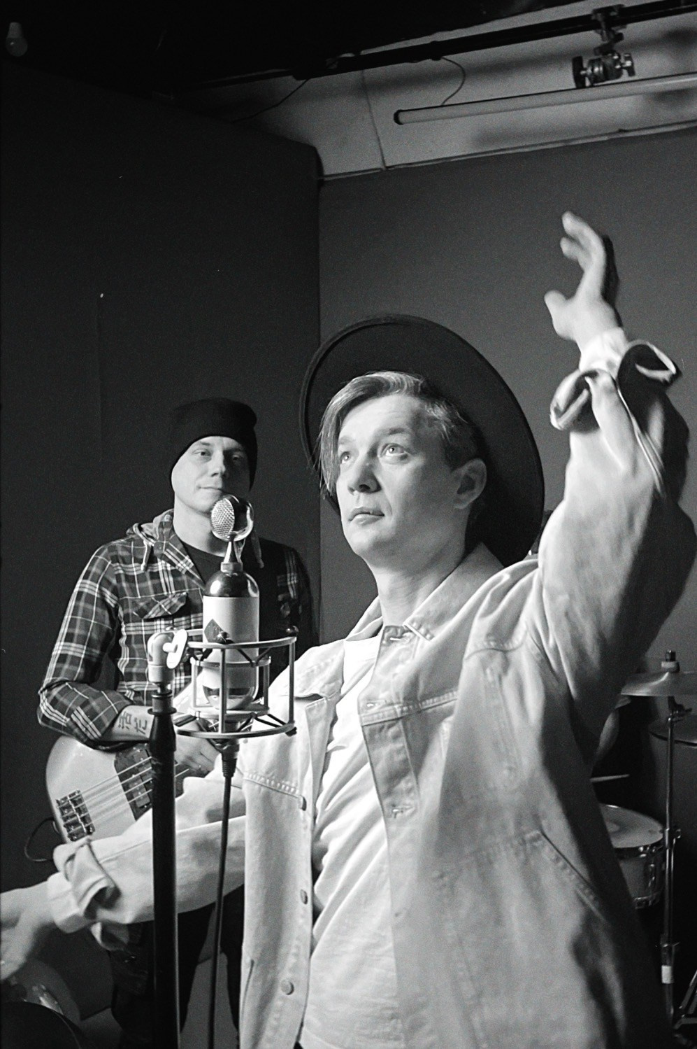 CHAYKA BAND — NEW YEAR CLIP BACKSTAGE. Фотография для артистов