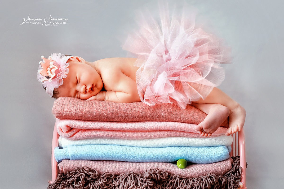 Newborn — груднички. Фотограф Крещение Венчание Москва