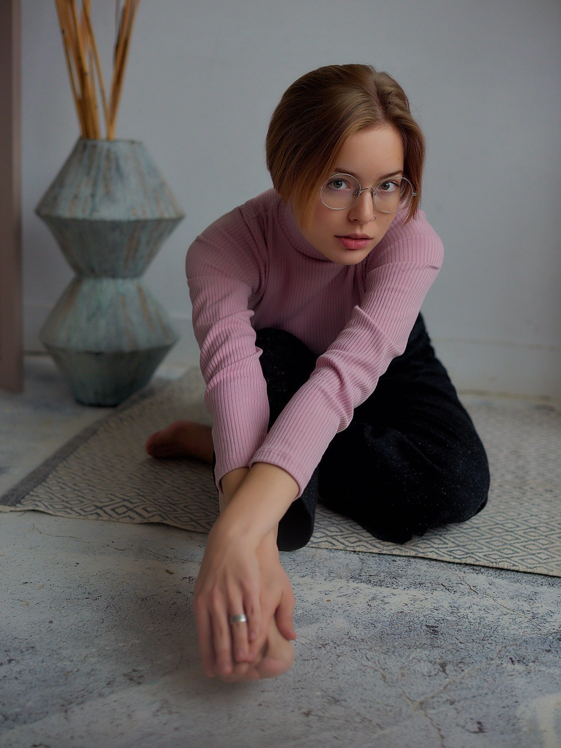 Аня в студии керамики. Фотограф для людей и брендов в Санкт-Петербурге