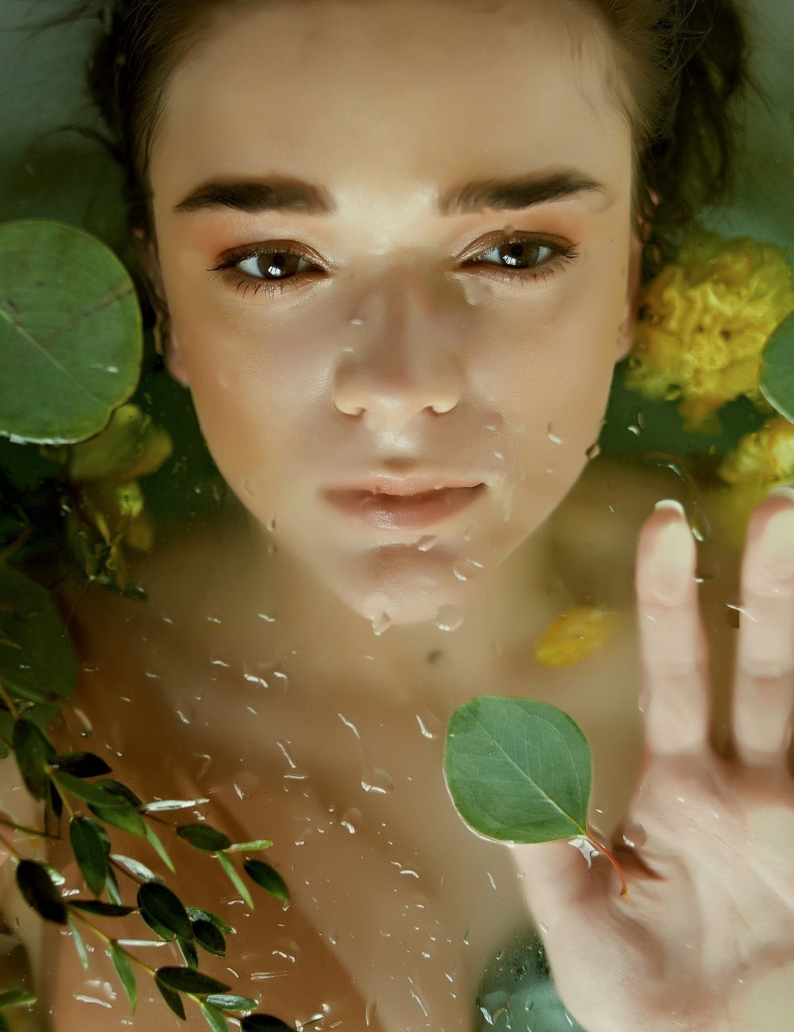 Цветочная вода. Фотограф для людей и брендов в Санкт-Петербурге