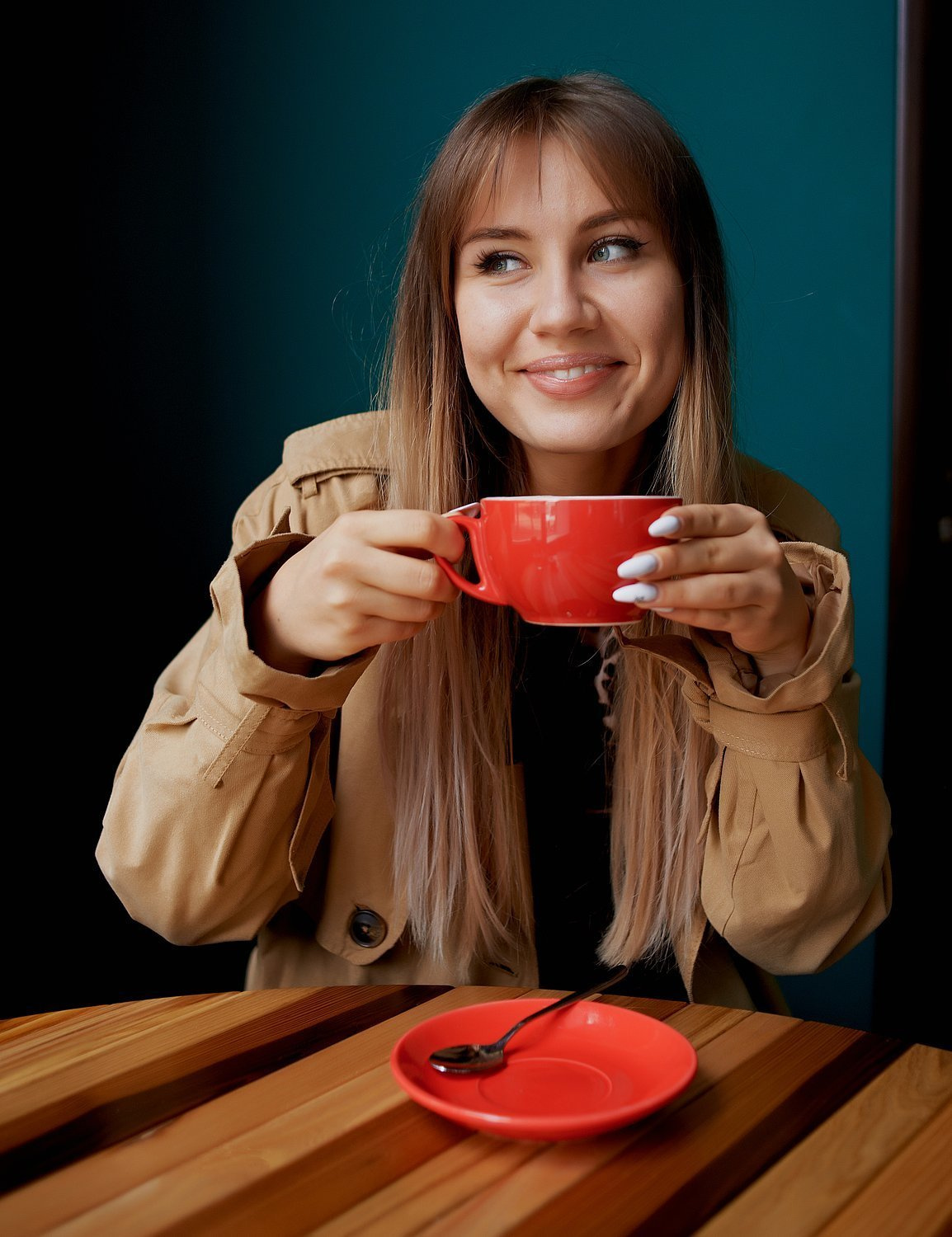 Бюро цветов и кофе. Фотограф для людей и брендов в Санкт-Петербурге