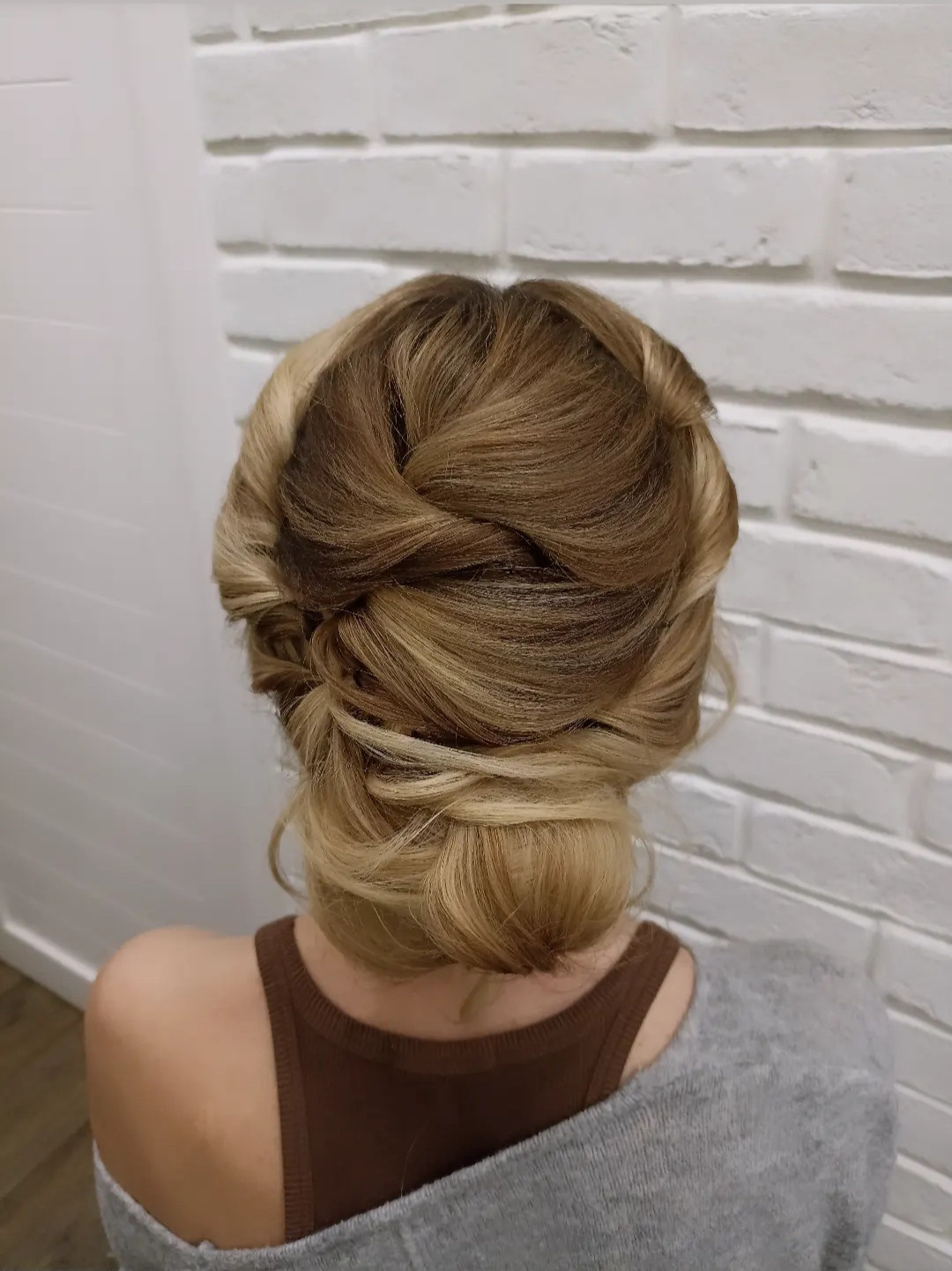 Прически. Визажист, стилист по прическам и гример в Москве