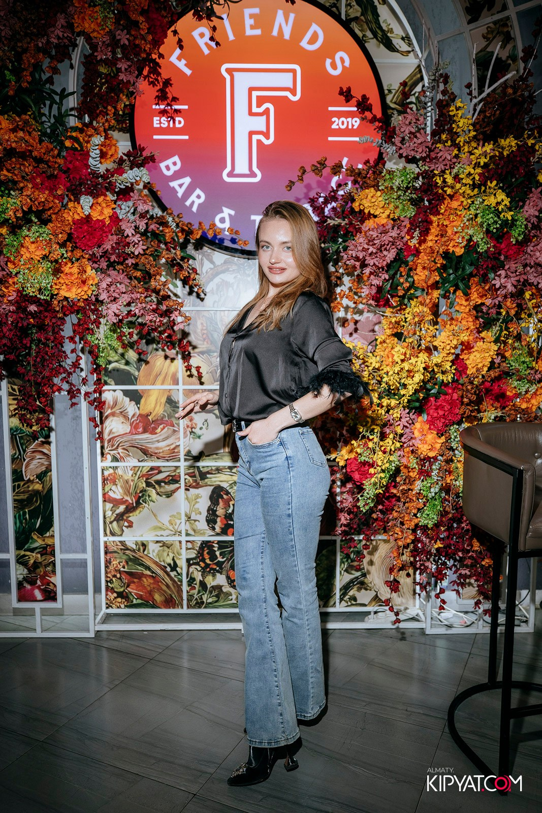 FRIENDS BAR & TERRACE. КИПЯТКОМ АЛМАТЫ! Фотосъемка мероприятий в Алматы