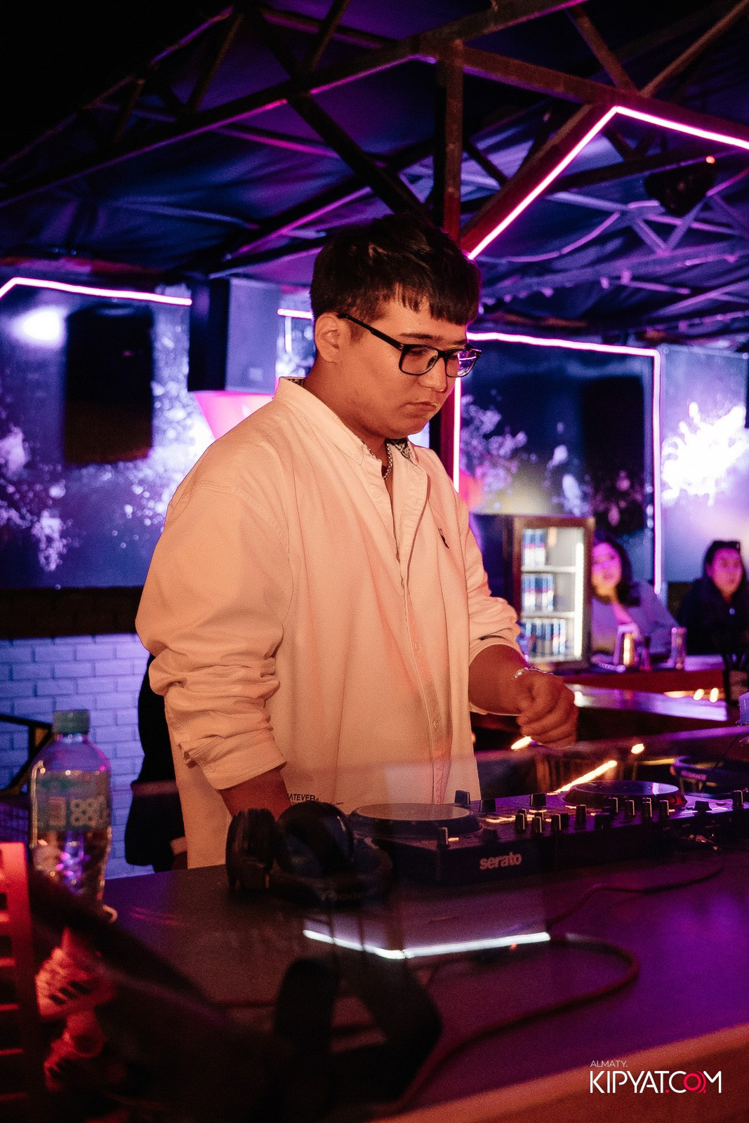 SKY BAR. КИПЯТКОМ АЛМАТЫ!