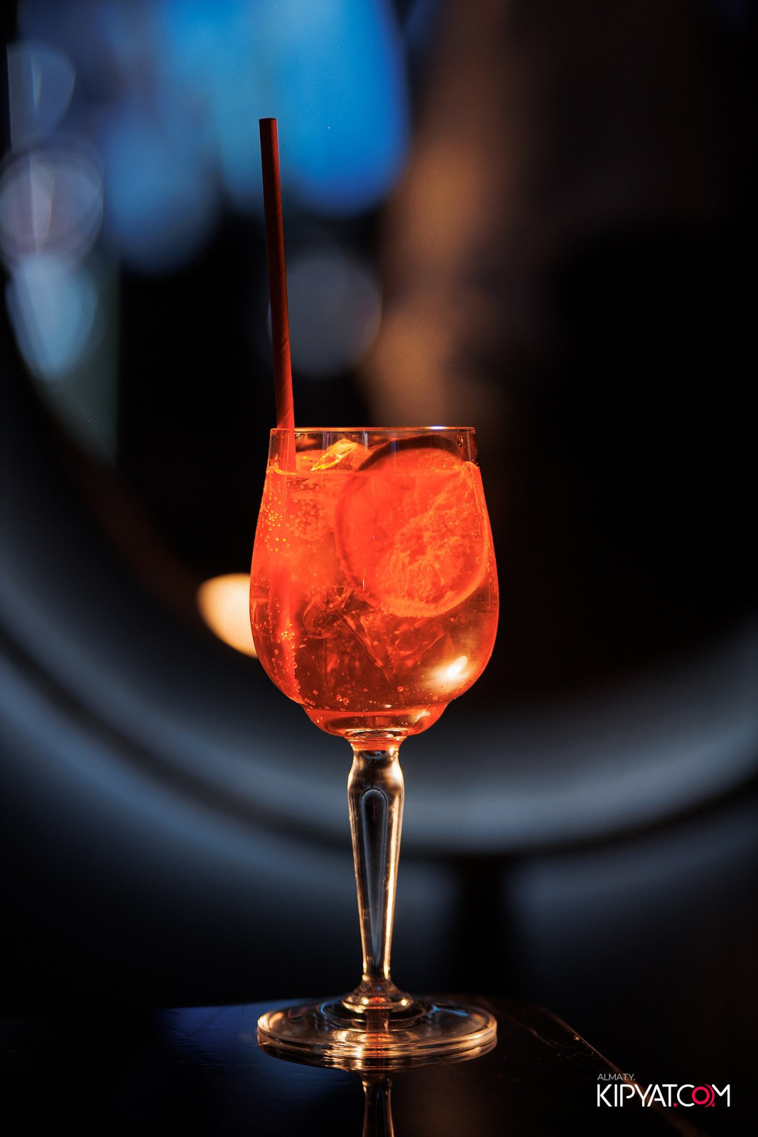 FRIENDS BAR & TERRACE. КИПЯТКОМ АЛМАТЫ!