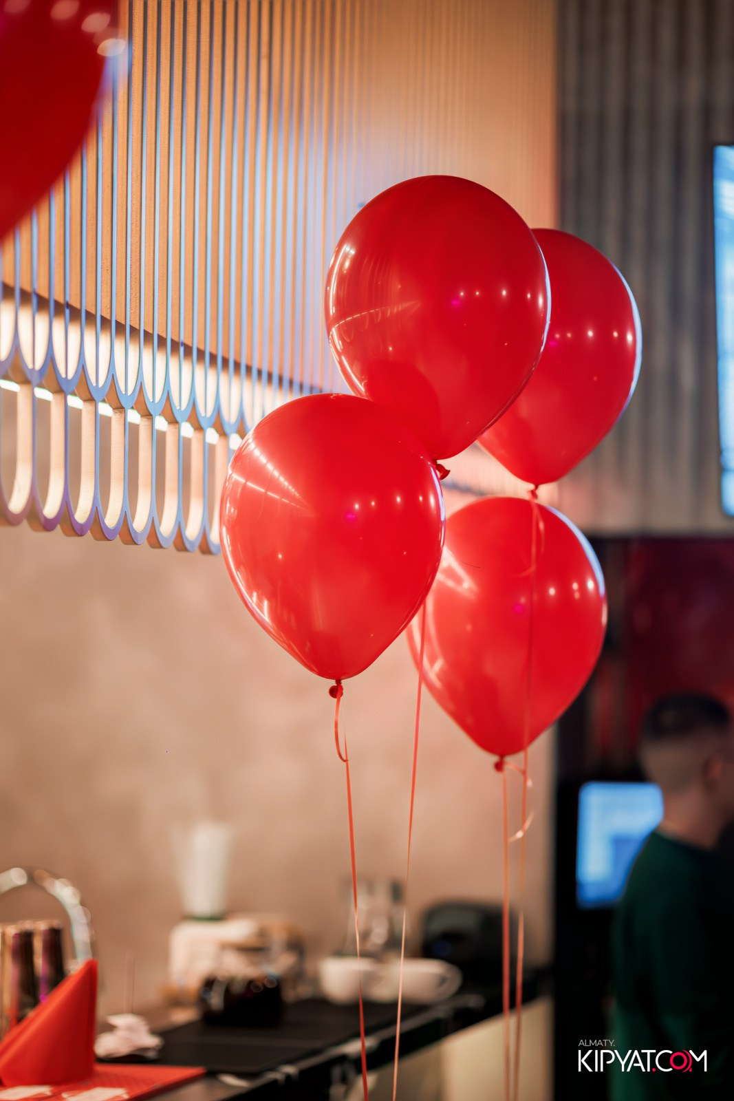 ARABIS НА ГАГАРИНА. КИПЯТКОМ АЛМАТЫ!