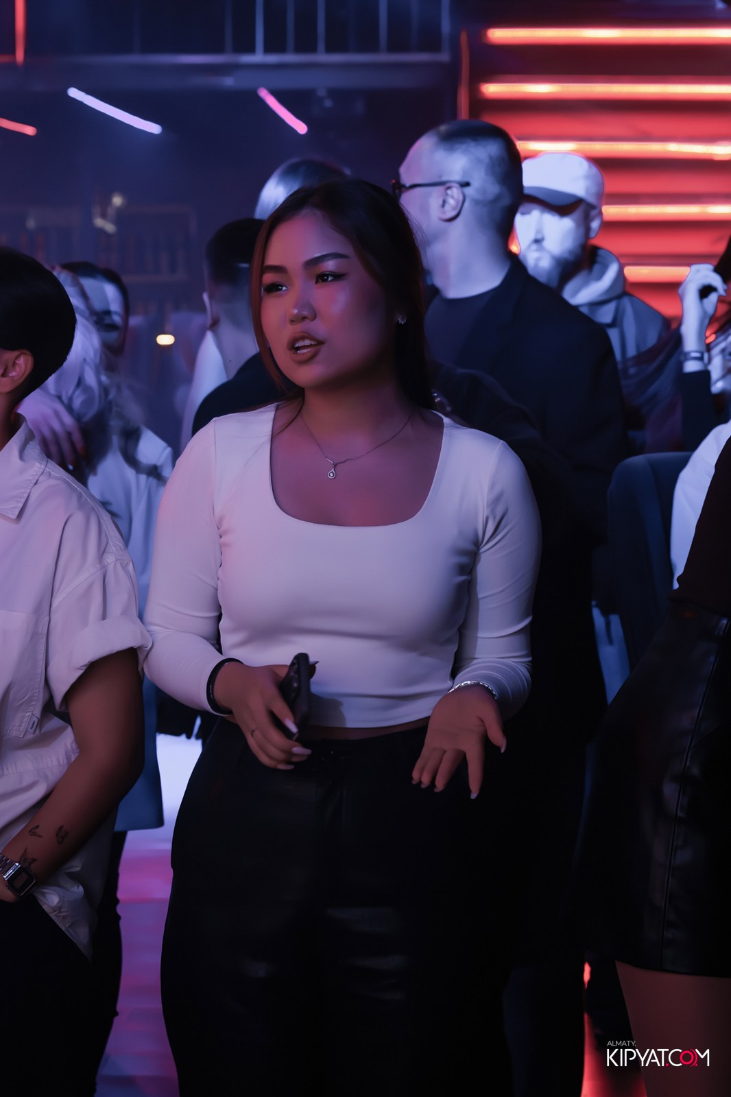 НОЧНОЙ КЛУБ ICON. КИПЯТКОМ АЛМАТЫ!