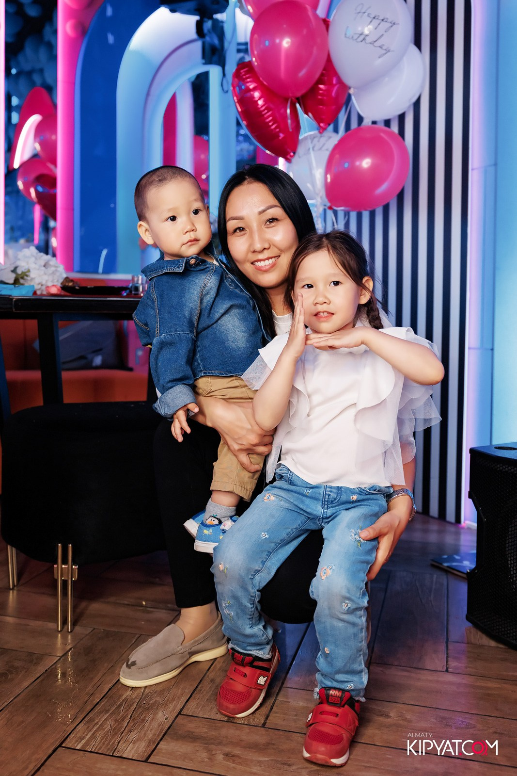 ЗАЯ, НА БИС. КИПЯТКОМ АЛМАТЫ!