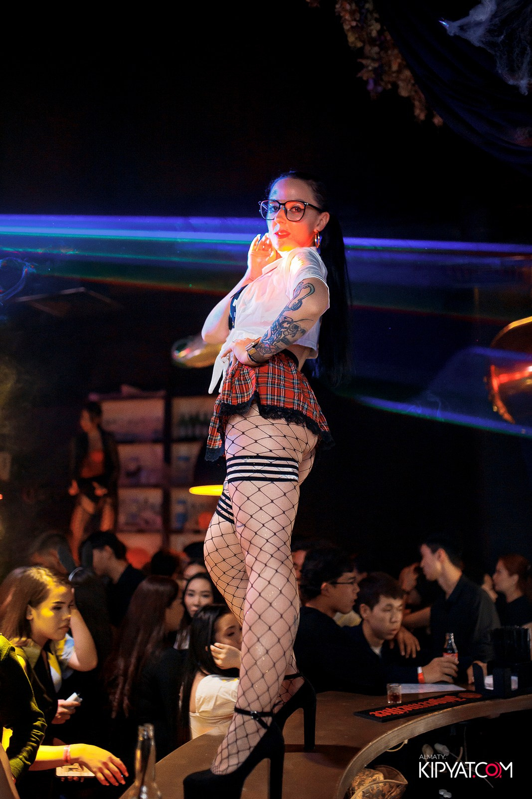 UYAT EMES BAR. КИПЯТКОМ АЛМАТЫ!