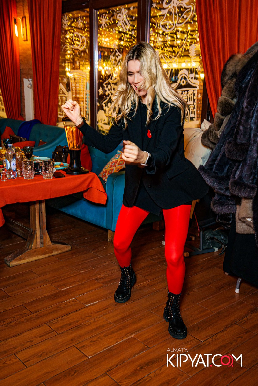 ГРУЗИНСКИЙ ДВОР НА КАБАНБАЙ БАТЫРА. КИПЯТКОМ АЛМАТЫ!