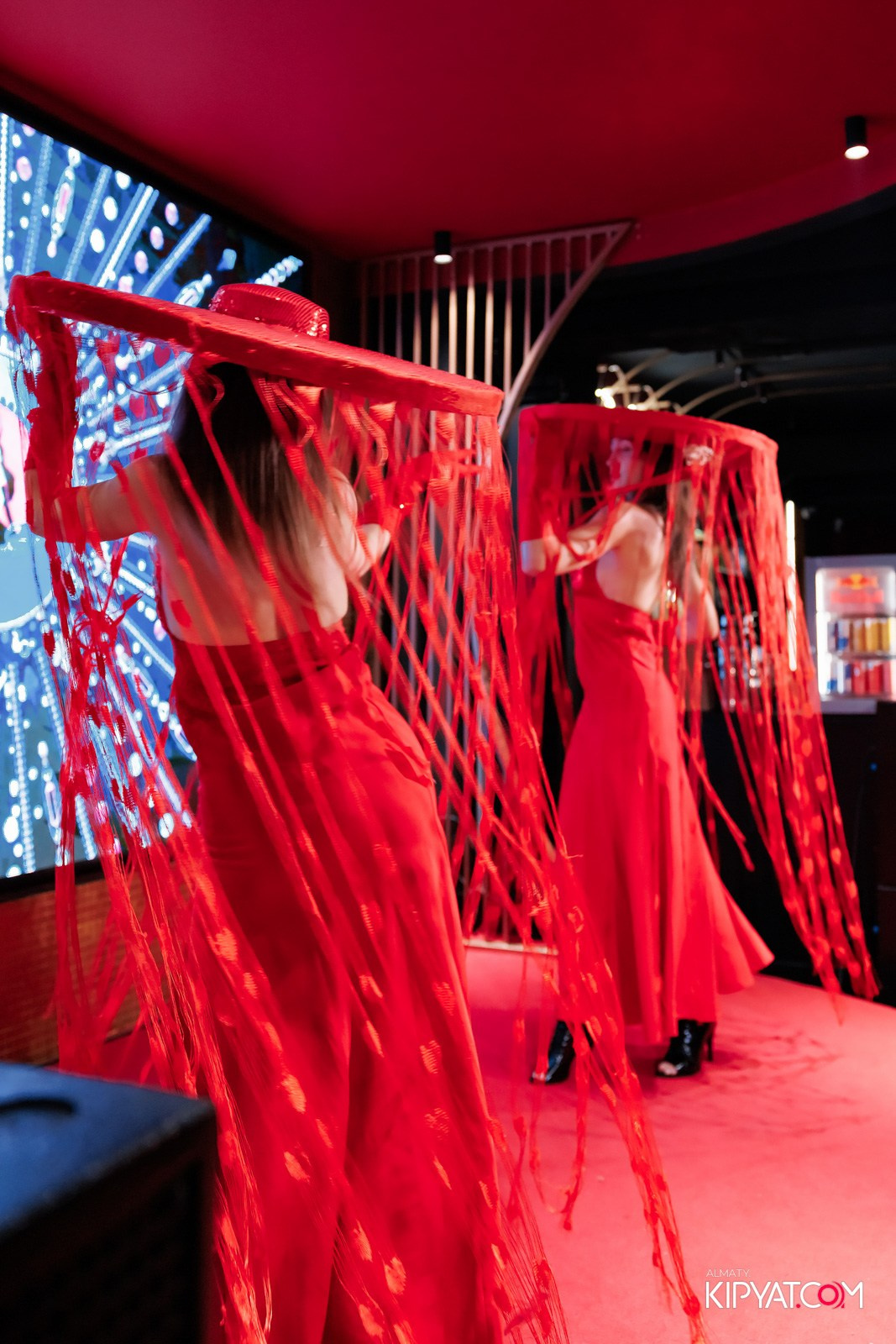 ЗАЯ, НА БИС. КИПЯТКОМ АЛМАТЫ!