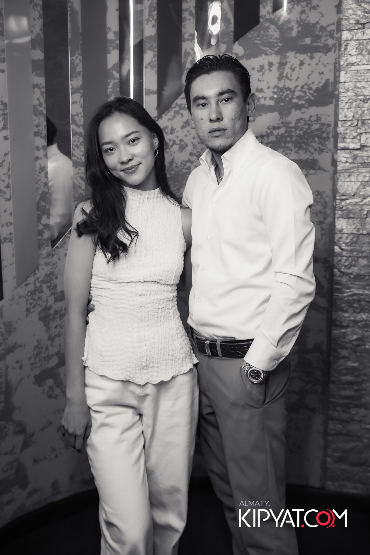 Ухо и медведь на Гагарина. КИПЯТКОМ АЛМАТЫ!