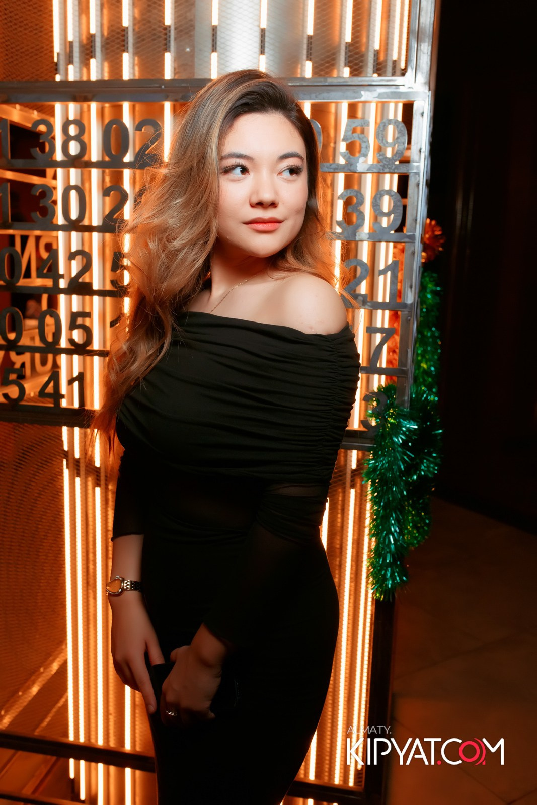 SPACE LOUNGE BAR. КИПЯТКОМ АЛМАТЫ!