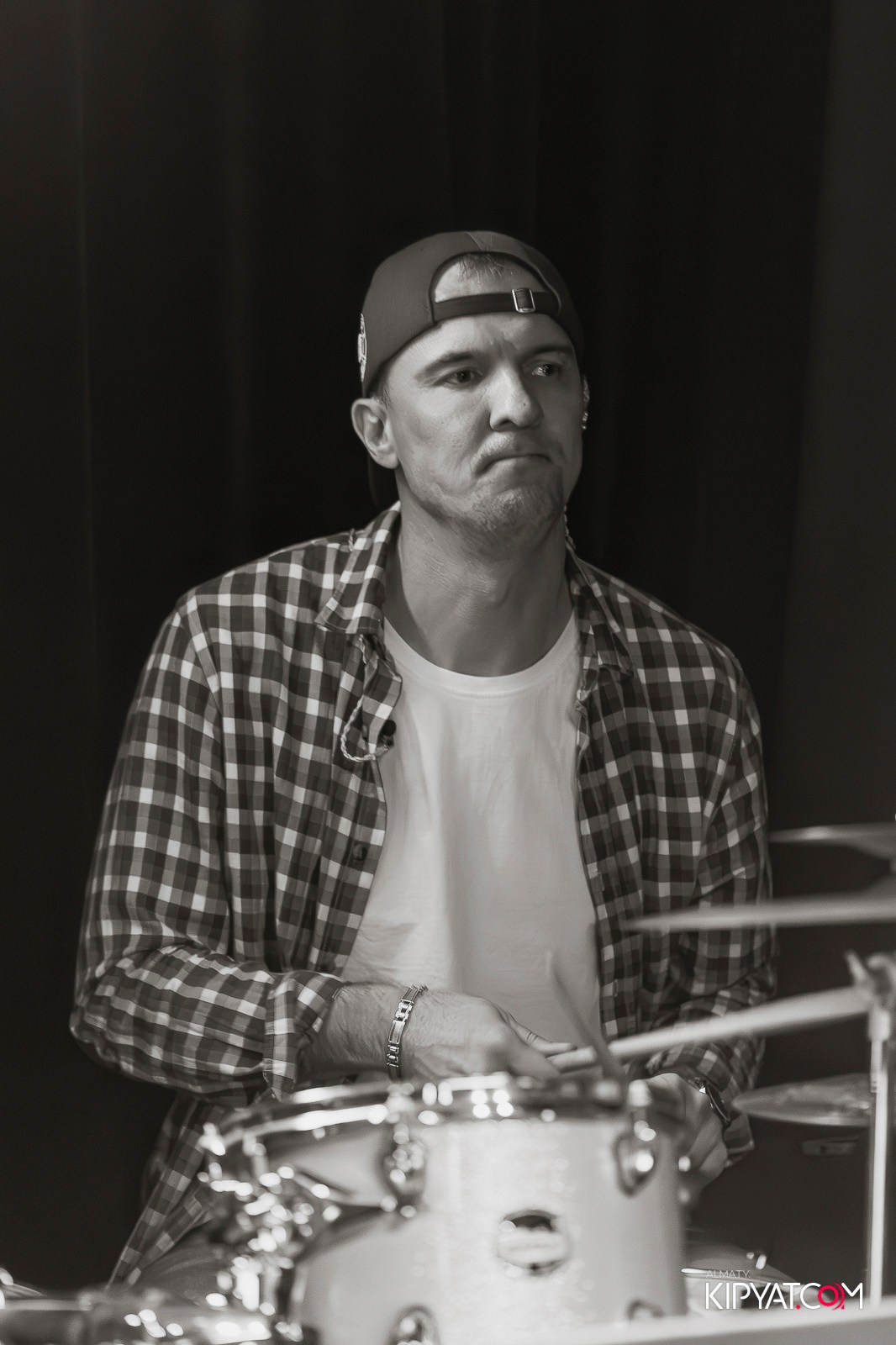 ПИНТА НА АУЭЗОВА. КИПЯТКОМ АЛМАТЫ!