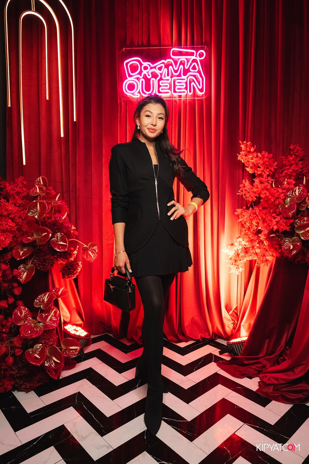 QUEEN. КИПЯТКОМ АЛМАТЫ!