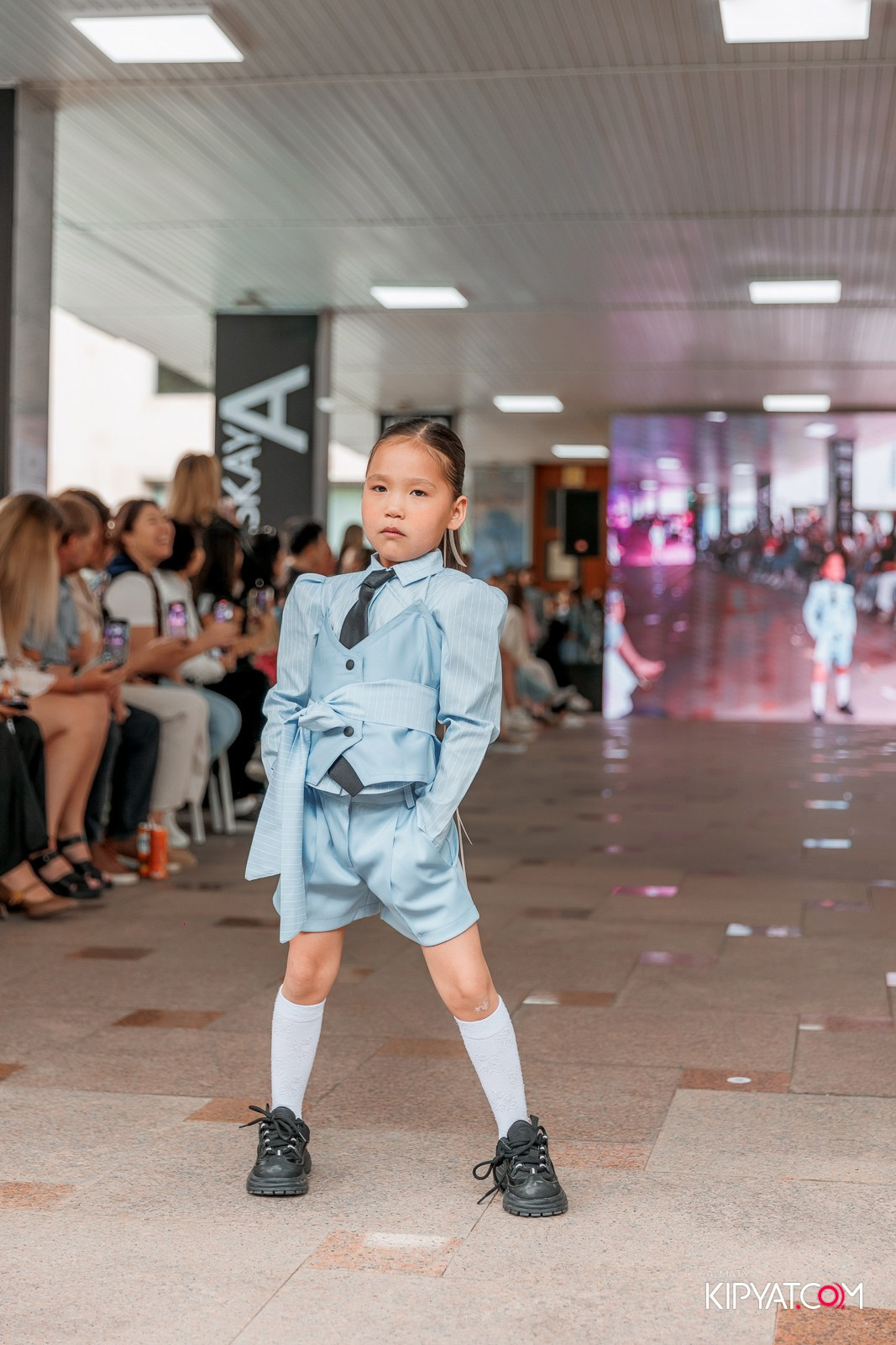 JUNIOR FASHION SHOW. КИПЯТКОМ АЛМАТЫ!