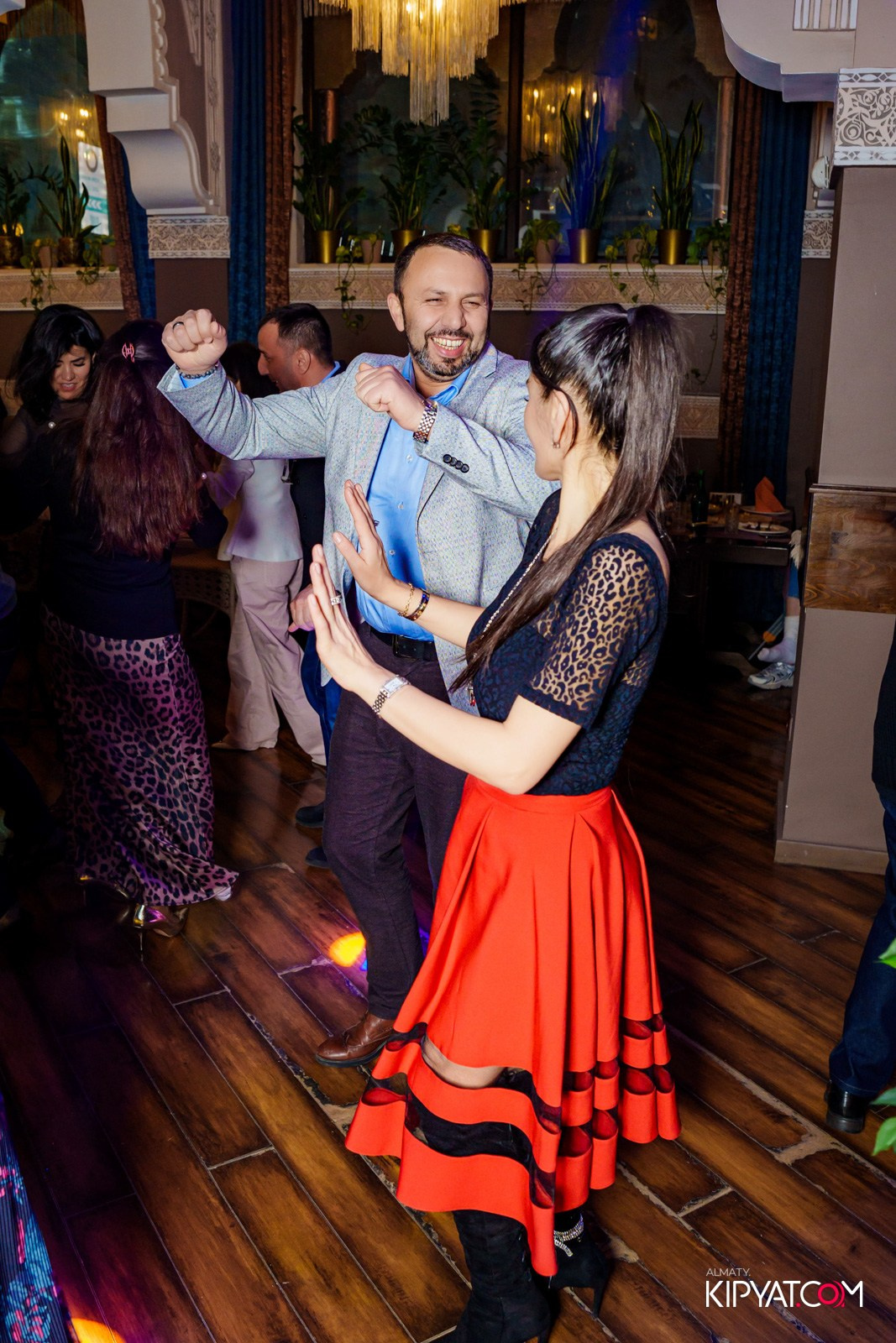 РЕСТОРАН NARSHARAB. КИПЯТКОМ АЛМАТЫ!