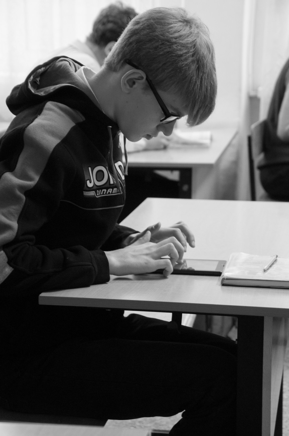 Школьная фотосессия в классе — Кристина Черникова. Фотограф Кристина Черникова — Москва | Семейные съёмки и фотоальбомы