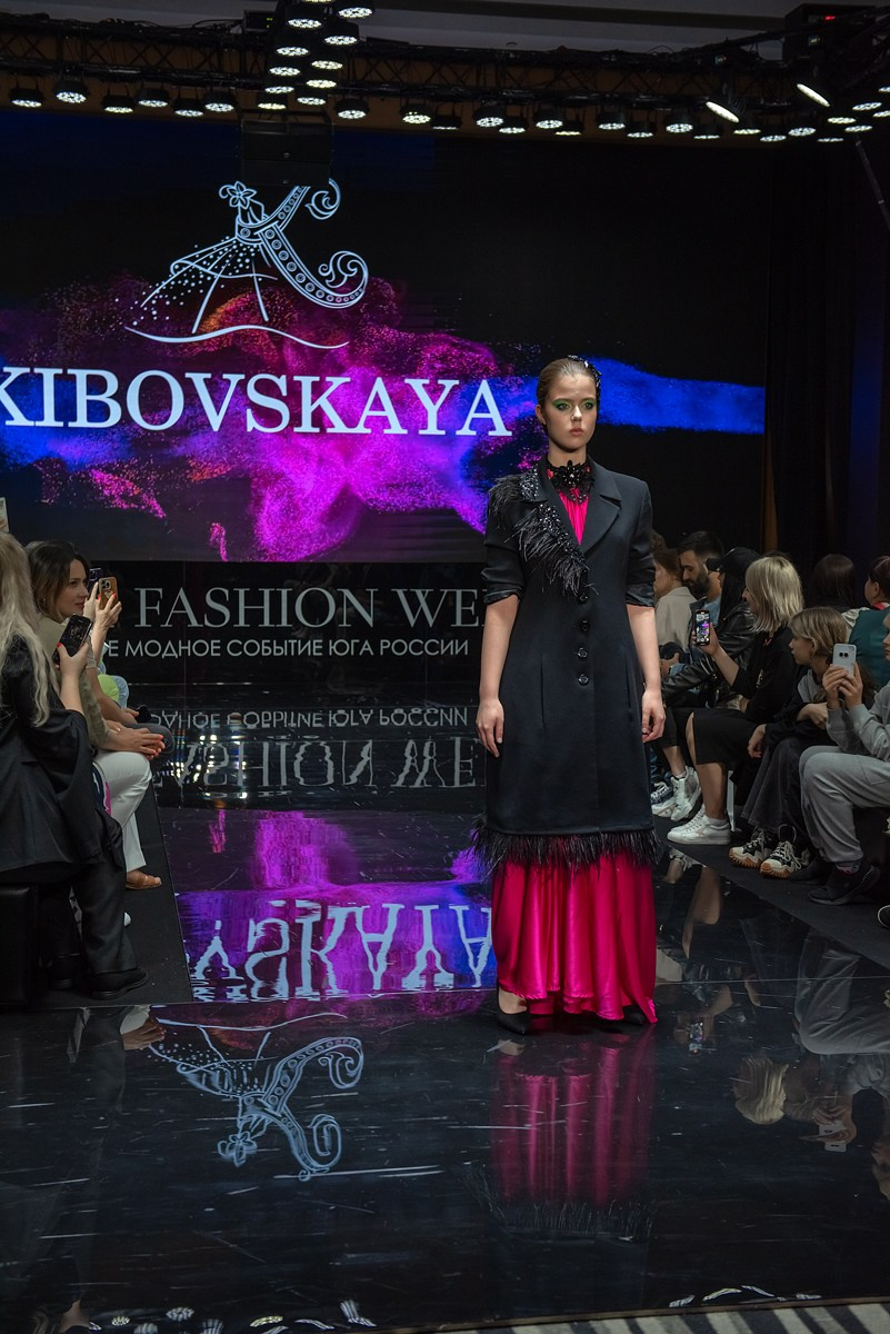 SochiFashionWeek2024 дизайнер Кибовская. Семейный и коммерческий фотограф в Сочи Александр Бодунов