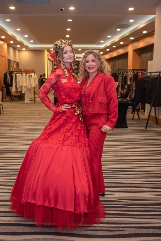 SochiFashionWeek2024 дизайнер Анохина Светлана. Семейный и коммерческий фотограф в Сочи Александр Бодунов
