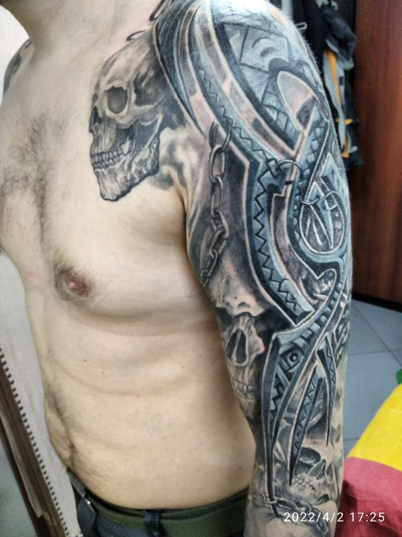 Тату. Яр Панов Арт.Картины, татуировки, роспись стен и одежды в Москве