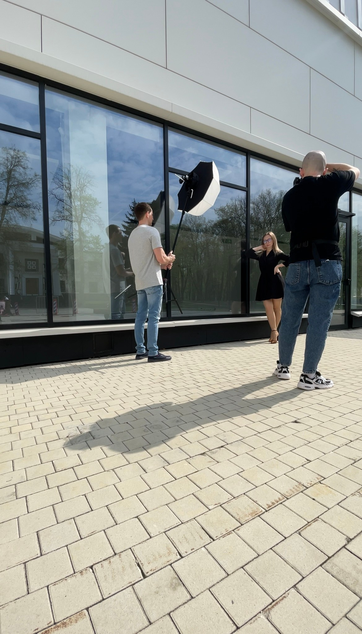 Индивидуальный Урок по фото с искуственным светом. Компания и фотошкола по созданию контента в Москве